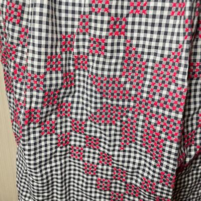 VINTAGE GINGHAM APRON W/ RED EMBROIDERY