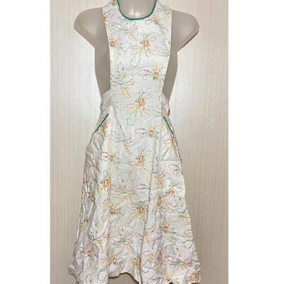 VINTAGE COLORFUL FLORAL APRON