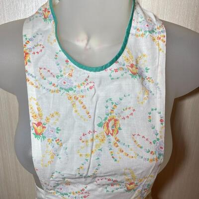 VINTAGE COLORFUL FLORAL APRON