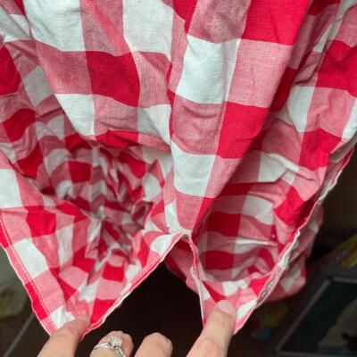 VINTAGE RED GINGHAM APRON W/ POCKETS