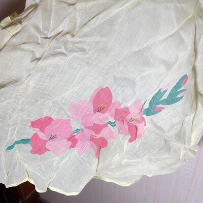 VINTAGE SHEER YELLOW FLORAL APRON