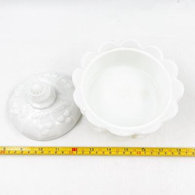 VINTAGE WESTMORELAND 6â€ MILK GLASS LIDDED CANDY DISH