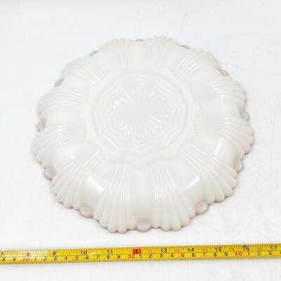 VINTAGE MILK GLASS & GOLD DEVILED EGG DISH