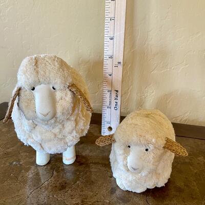 Set Adorable Soft Sheep with Burlap Ears and Tails