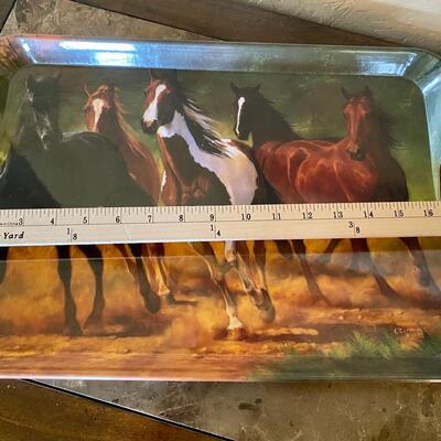 Plastic Horse Tray with Handles