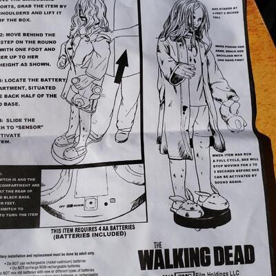 Walking Dead teddy bear girl