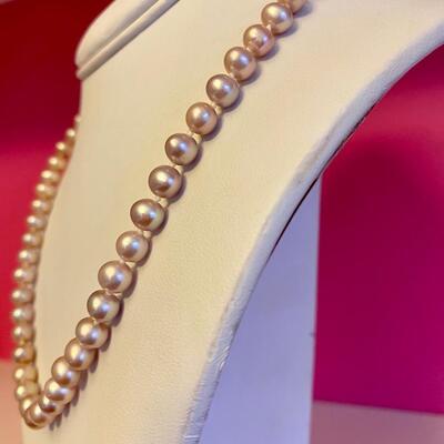 Pale Pink Pearl Necklace