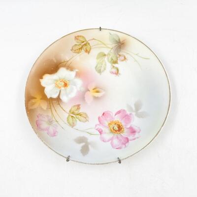 VINTAGE 8â€ GERMAN FLORAL DECORATIVE PLATE