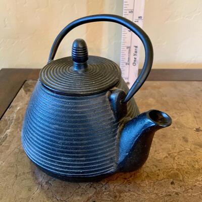 Cast iron tea pot