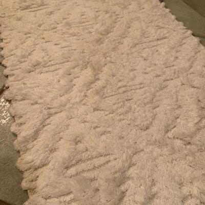 Opalhouse White Bath Mat 34" x 22"