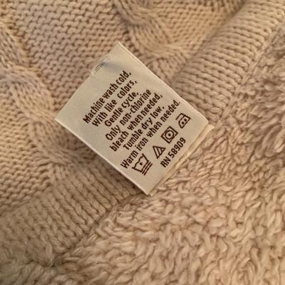 Cable Knit and Fleece Nobility Throw