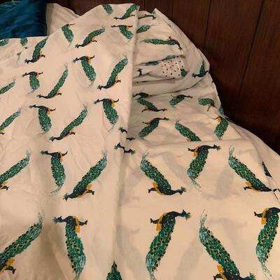 Opalhouse queen velvet comforter and sheets