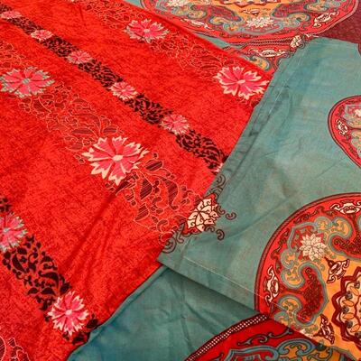 Queen reversible duvet cover with shams