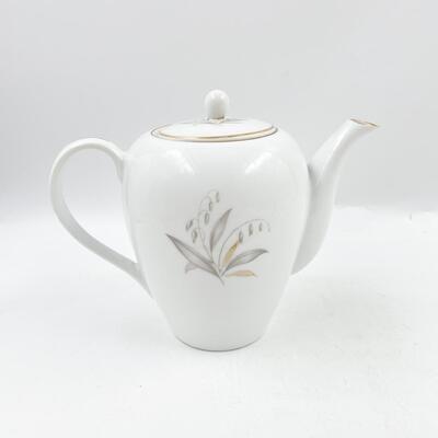 1961 KAYSONS CHINA â€œGOLDEN RHAPSODYâ€ 4-CUP TEAPOT #1