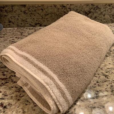 Bath towel