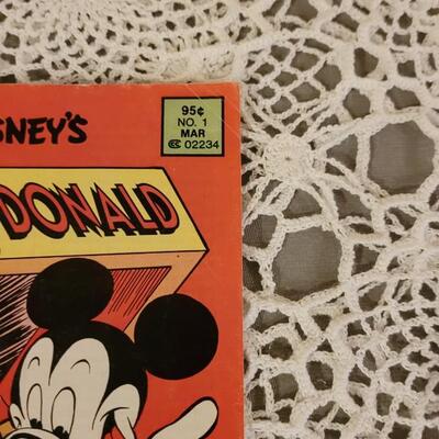Lot 13: Vintage 1987 Walt Disney 