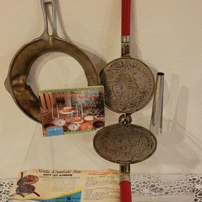 Lot 17: Vintage Nordic Ware Scandinavian Krumkake Iron