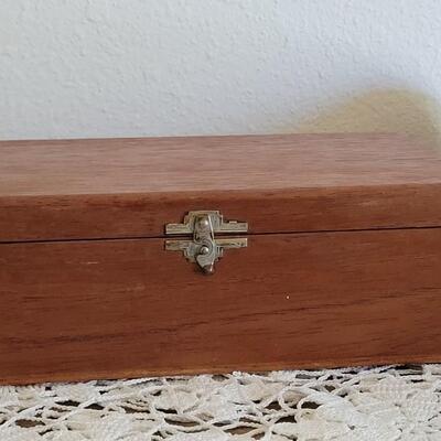 Lot 42: Vintage Wood Roberts Cigar Box with Latch