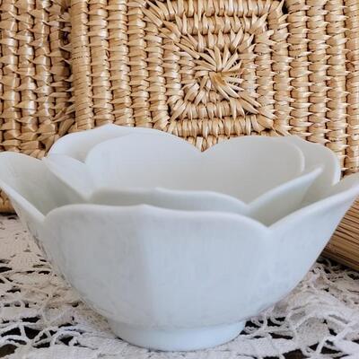 Lot 55: Kitchen Lot-  Hot Pads, Decorative Oil, Flower Bowls and 3 Placemats