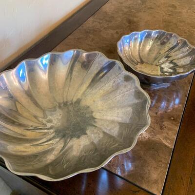 Wilton Armetale Pair Pewter Eddy Bowls