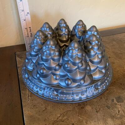 Nordic Ware Christmas Tree Bundt Cake Pan
