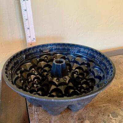 Nordic Ware Christmas Tree Bundt Cake Pan