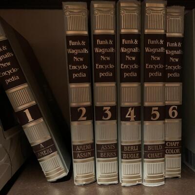 Vintage Funk and Wagnalls Encyclopedia Set