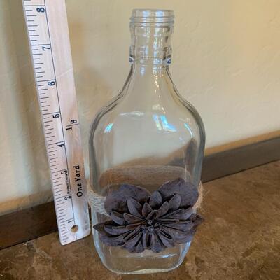Decorative glass jar