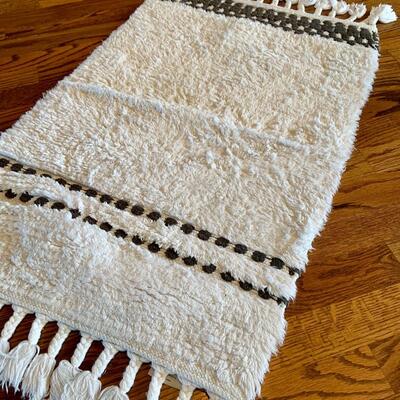 Tassel rug