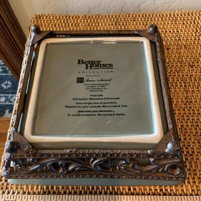 Better Homes and Garden Casserole Dish