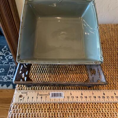 Better Homes and Garden Casserole Dish