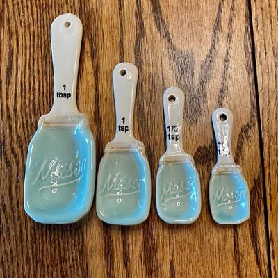Blue mason jar measuring spoons