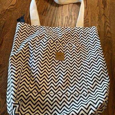 Lemur Zig Zag shopping tote bag