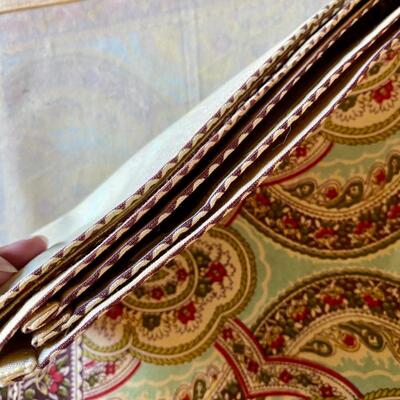 Set of 6 Placemats and 6 Cloth Napkins