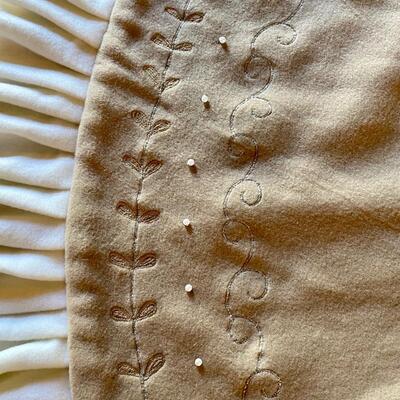 D & F Designs 52" Tan & Beige Winter White Pearls Felt Ruffle Christmas Tree Skirt - (Second one)