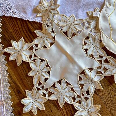 Bundle of Embroidered Vintage Linens