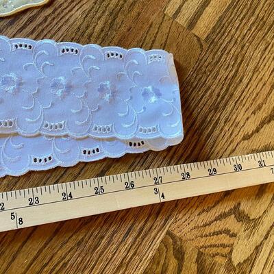 Bundle Embroidered Linens and Doillies