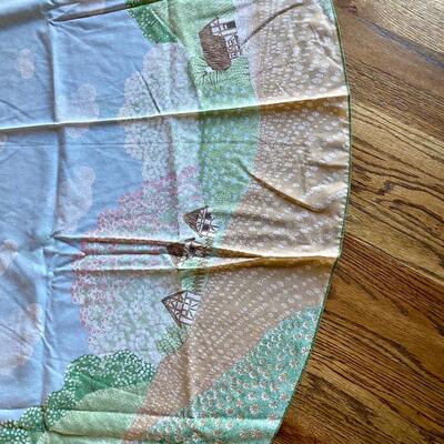 61" Round Tablecloth