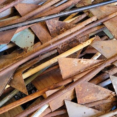 Lot 87: Assortment of Electric and Regular Fencing Posts