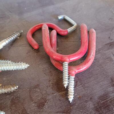 Lot 88: Assortment of Hardware feat. SCREW IN Hooks