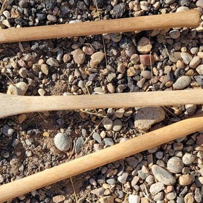 Lot 102: (4) Antique Vintage Assorted Size Axes