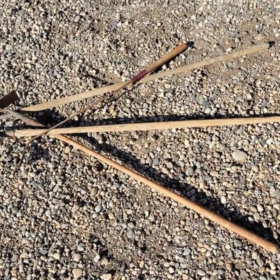 Lot 118: Assortment of (4) Antique Vintage Small Head Farm Garden Hoe Plows