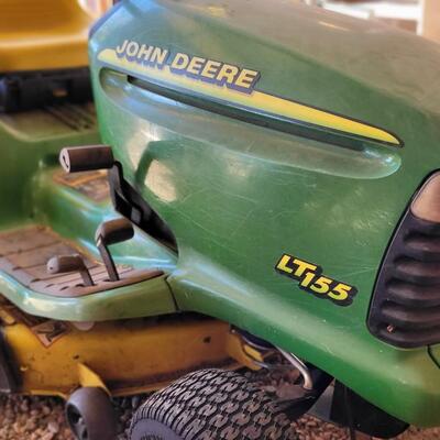 Lot 123: John Deere 15HP Riding Lawnmower LT155