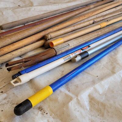 Lot 162: Bundle of Replacement Cleaners Poles for Brooms Mops Etc.