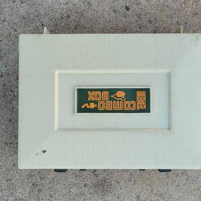Lot 164: Fishing Tacklebox w/ Accessories Inside