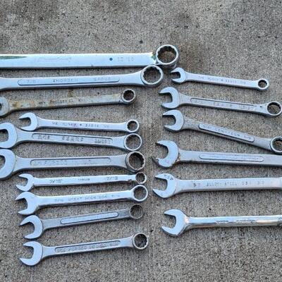 Lot 165: Assortment of Wrenches Tools