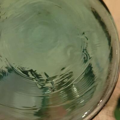 Lot 78: Vintage (2) Blue (1) Drey Clear Ball Jars and (2) Green (1) Blue Insulators