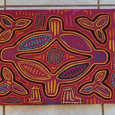 Lot 83: Vintage San Blas Island Handmade Textile Art