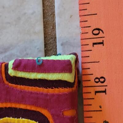 Lot 83: Vintage San Blas Island Handmade Textile Art