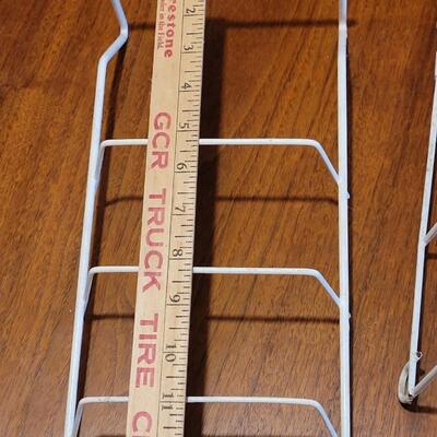 Lot 93: Risers. Dish Racks and Plate Stands
